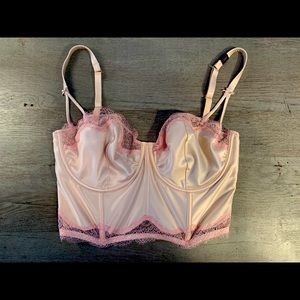 NWT VS Victoria’s Secret Nude  corset bra 34dd